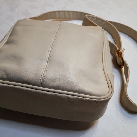 Ivory Leather Cross-Body Bag With Adjustable Strap - Picture 3 of 8